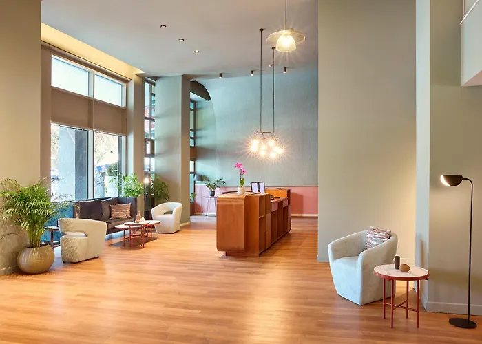 Zeus Essence Wyndham Athens Residence